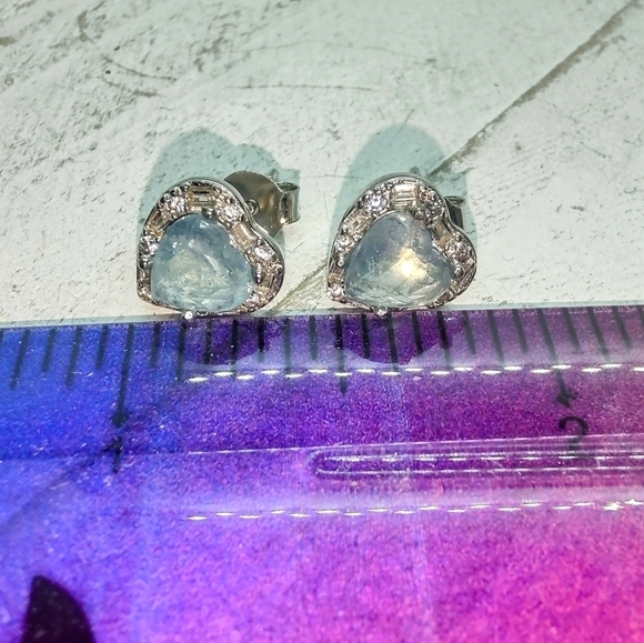 Aquamarine heart earrings - Picture 3 of 4